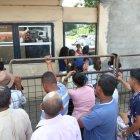  Luis Miguel Pincay Gómez, de 32 años, falleció ayer al recibir dos disparos en el cráneo dentro del Centro de Rehabilitación Social (CRS) de Varones de Guayaquil, donde estaba recluido por el delito de delincuencia organizada.  