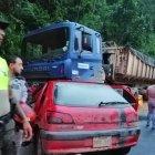  El choque entre los automotores habría sido frontal  