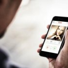  La puesta habla sobre las relaciones en redes sociales. 