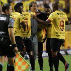  Guillermo Almada, en su último partido al mando del equipo canario. 