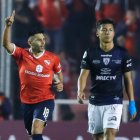  Silvio Romero fue el verdugo del cuadro rayado con dos goles. 