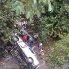  Ellos son integrantes del grupo Pacha Nua Huayra que se accidentó el pasado fin de semana, en su traslado a Sucumbíos. 