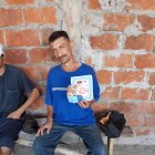  El manabita siempre lleva la foto de su pequeña nieta, a quien desea ver crecer. 