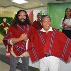  El futbolista dialogó con la prensa, recorrió las calles de la ciudad y a las 18:00 dará una charla sobre las vivencias del fútbol mundial. 