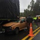  Cuatro personas resultaron heridas tras choque en la localidad de Mocha, Tungurahua. 