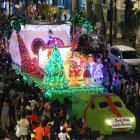  Desfile de globos gigantes, encendida de árboles de Navidad, novenas y varios shows están entre las actividades.  