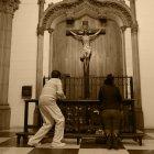  Acudir a las iglesias formaba parte de la tradición religiosa. 