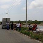  La policía realizó  el levantamiento de los cadáveres. 
