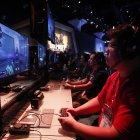  Asistentes juegan a Call of Duty de Activision: Black Ops 4 durante la Electronic Entertainment Expo (E3) 