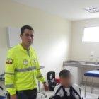  El menor, de 13 años, fue atendido en el hospital de Latacunga. 