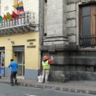  Referencial. Según el material sobre el que ha sido pintado, varía el valor por metro cuadrado para recuperar esa fachada.   