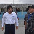  Alcalde de La Libertad, Antonio Ezpinoza (Iz).  