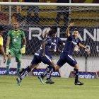  El Trencito sumó 30 puntos, con lo cual quedó a cuatro puntos del puntero Liga de Quito y le quitó el segundo lugar a Barcelona, por el gol diferencia. 