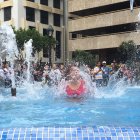  La pileta donde la mujer se sumergió se encuentra en el centro histórico de Guayaquil. 