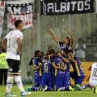  Jugadores del Delfín celebran su triunfo 2-0 ante el Colo Colo. 