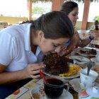  Los organizadores esperan vender cerca de 1.500 platos.  