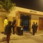  La mujer acudió hasta el anfiteatro de Santa Elena para recuperar el cuerpo de su hijo.  