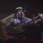  La migración es un tema frecuente en las letras de la agrupación mexicana Molotov. 