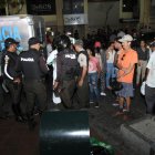  En el sitio se aglomeraron curiosos quienes rodearon en un círculo el bote de basura. 