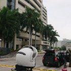  Según los allegados, el explosivo habría sido dejado por un motorizado.  