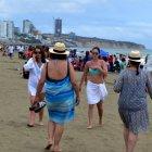  En Manta, particularmente, el feriado será de cinco días ya que 4 de noviembre se celebrará los 96 años de cantonización y esta ciudad gozará de descanso hasta el día 5.  