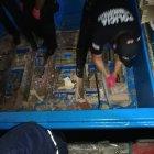  La droga estaba escondida en el doble fondo del bote.  