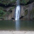  El cuerpo del joven apareció a la 13:00, aproximadamente, de este 15 de julio y el video en el que quedó registrado el hecho se viralizó en redes sociales. 