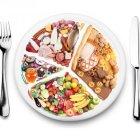  Aunque alimentarnos es una necesidad vital, debemos tener en cuenta no solo la acción de comer, sino también saber que efectos tendrá en nuestra salud todo aquello que comemos. 