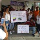  Durante el velorio de Lorena, los venezolanos radicados en Manta exigieron justicia. 