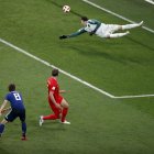  Las atajadas de ambos arqueros fueron excepcionales.  