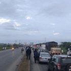  Personas que hacen uso de esta vía tuvieron que idear alternativas para continuar.  