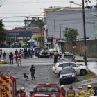  Los equipos antiexplosivos llegaron para proceder a una detonación controlada. 