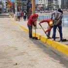  Obreros municipales utilizando maquinarias pesadas demoraron alrededor de cuatro horas para dejar expedita el área. 