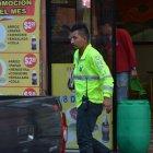  Agentes de la Policía Judicial (PJ) llegaron a la zona para levantar indicios del robo. 