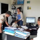  Vania recibe información de las instituciones públicas 