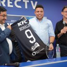  Rueda de prensa de Ronaldo Nazario de Lima en las instalaciones del club Independiente del Valle en Quito. 