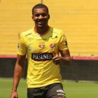  “No voy a poder jugar este año para Barcelona por un tema de contrato que no se lo firmó a tiempo. Vine con aspiraciones y quedarme sin jugar el resto del año es difícil”, dijo el jugador 