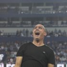  Alfredo Arias celebra uno de los tantos convertidos por Emelec. 