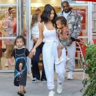  Kim Kardashian y Kanye West tienen tres hijos.  
