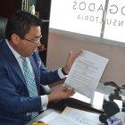  La denuncia fue presentada este jueves 12 de julio de 2018 en la Fiscalía del cantón La Libertad por el abogado Juan Pazmiño, defensor de una veintena de las víctimas. 