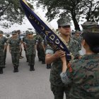  Las jóvenes actualmente pulen su marcha con cuatro instructoras.  