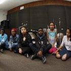  Los muchachos de esta fundación conforman el grupo Los Cantores del Pueblo. 