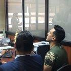  Bratt acudió a las 11:00 del martes 6 de junio a la Fiscalía del Guayas para rendir su versión. 