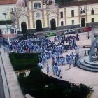  Alumnos se concentraron en el parque central de Julio Andrade. 
