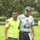  Humberto Pizarro fue asistente de Carlos Sevilla en Emelec, en 2007. 