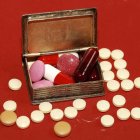  El uso frecuente de ibuprofeno puede disminuir la producción de testosterona y causar impotencia sexual, según un estudio publicado en PNAS. 