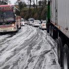  Algunos uniformados han optado por hacer controles en esta vía.  