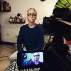  Anthony  Swag empezó a crear vídeos para YouTube con su cámara de celular.  