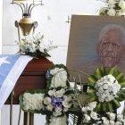  Seguidores del compositor llegaron hasta el velorio para despedir a don Carlos Rubira. 