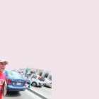  Su día empieza a las 05:30 cuando sale a vender EXTRA. Retorna a su habitación 12 horas después. 